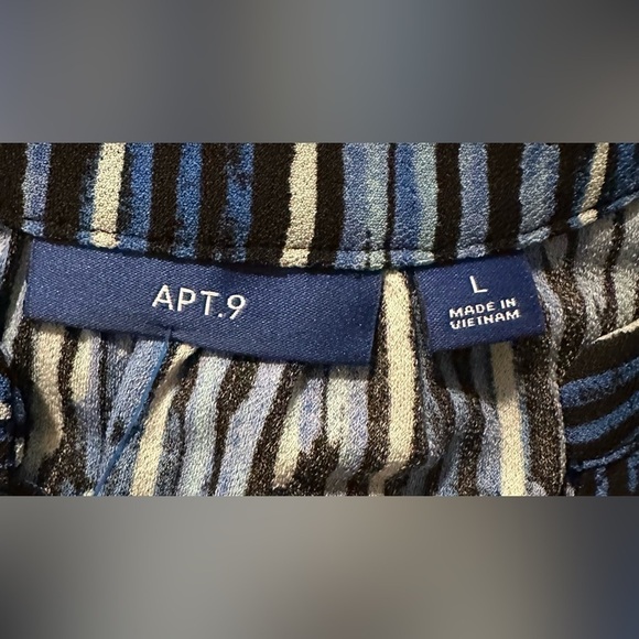 Apt. 9 Blue Striped Dress w/Pockets - Picture 3 of 4